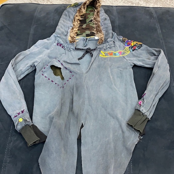 Funky cardigan with hood - Picture 1 of 6